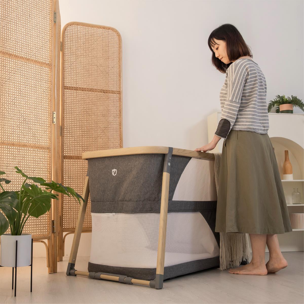 Beblum Luna 3-in-1 Travel Playpen