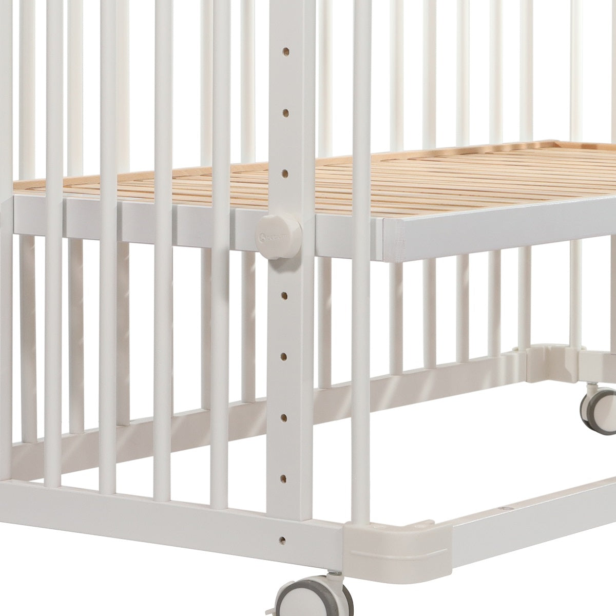 Shanticot twin outlet cot